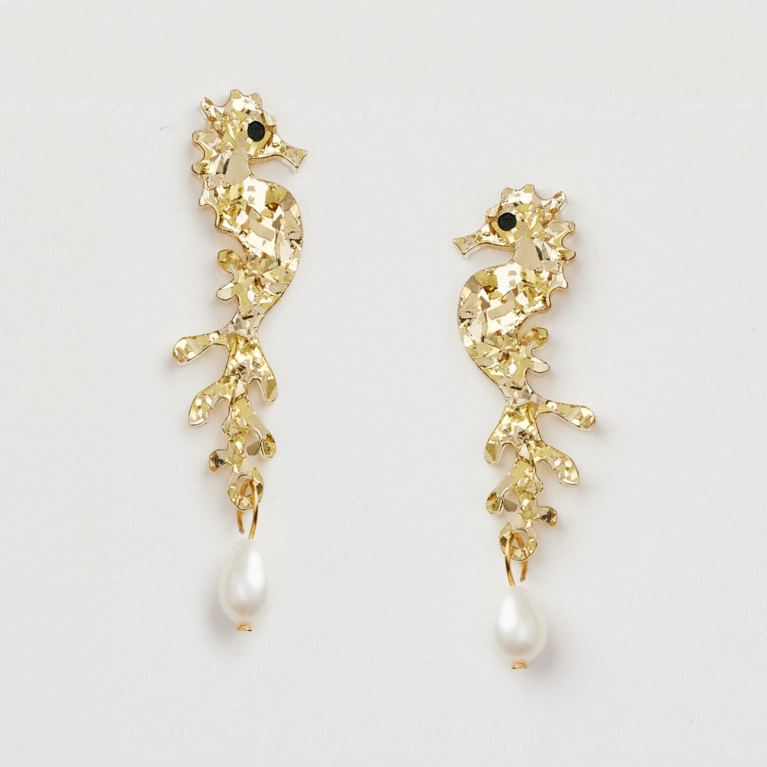 Sea Horse and Pearl earrings in Gold glitter. 