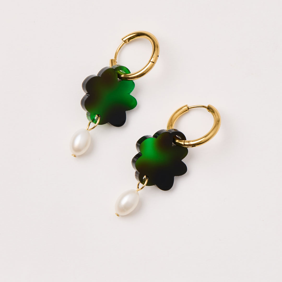 Cloud + Pearl Earrings - Tortoise Green
