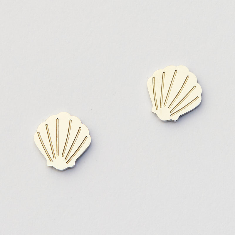 Shell Studs - Silver