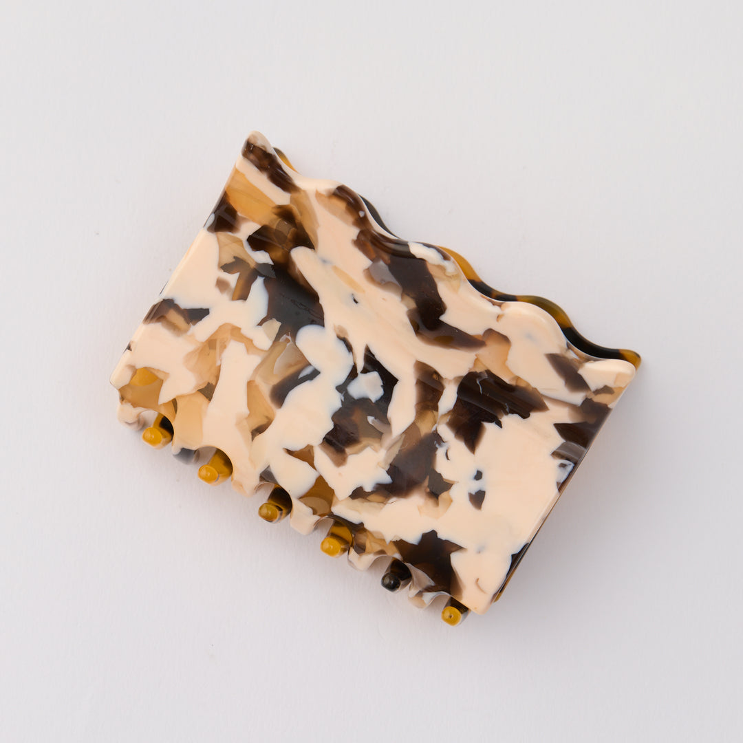 Wavy Hair Claw - Brown