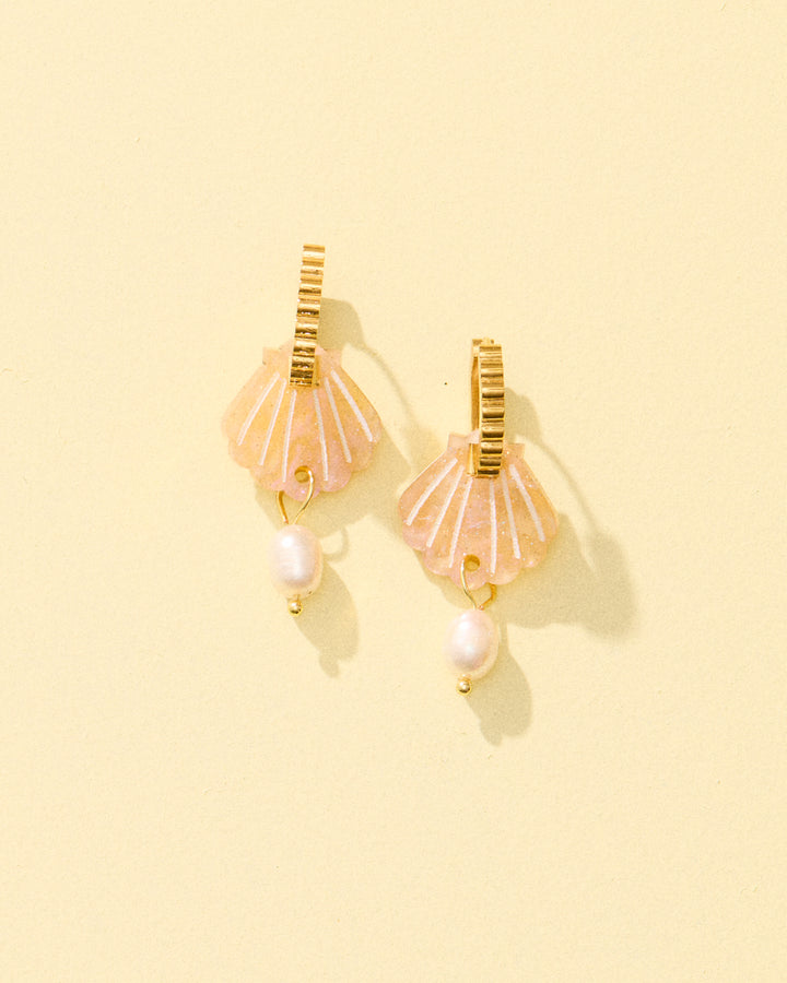 Mini Shell Earrings - Gold swirl