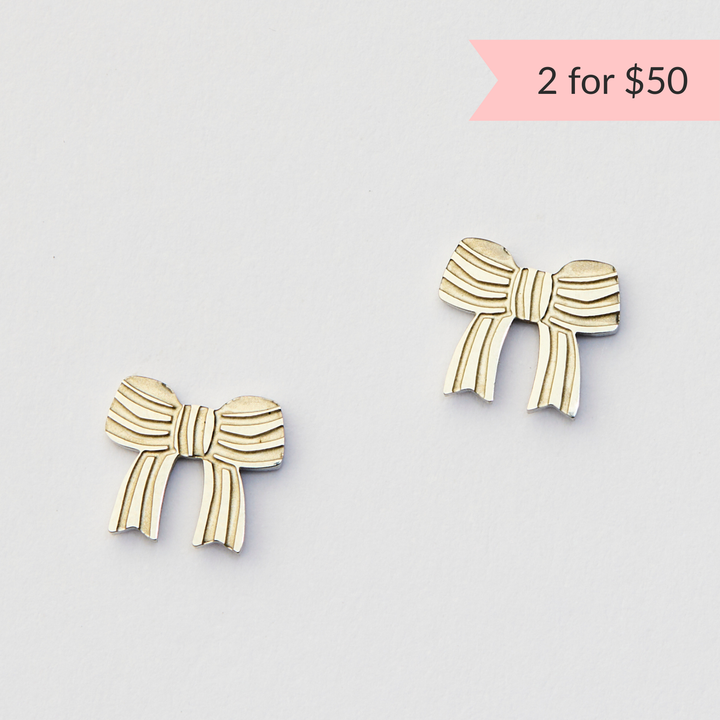 Bow Studs - Silver