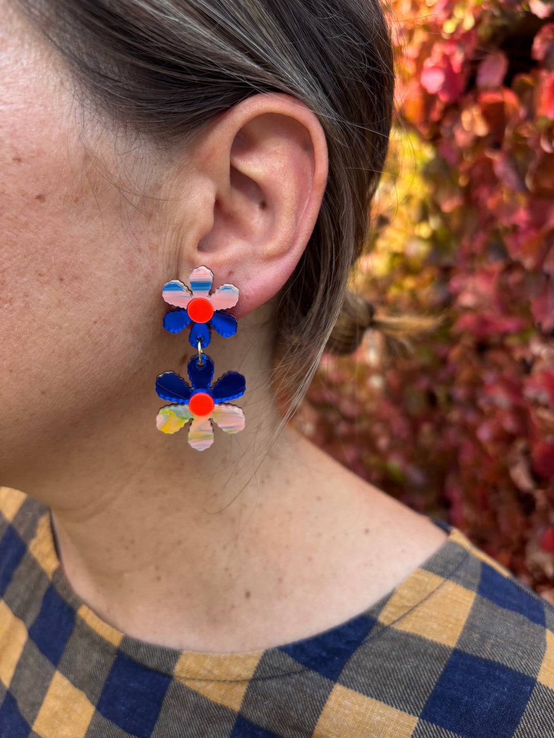 Twin Daisy Chain Earrings - Blue / Peach Watercolour