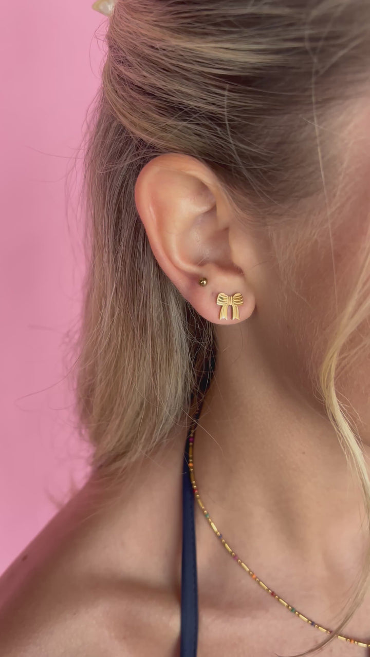 Bow Studs - Gold